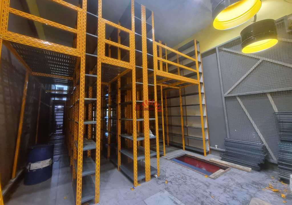 راهنمای جامع قفسه لوازم یدکی خودرو راهنمای جامع قفسه لوازم یدکی خودرو